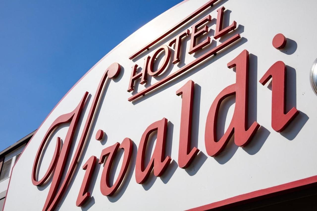 Vivaldi Hotel Westerlo Exterior photo